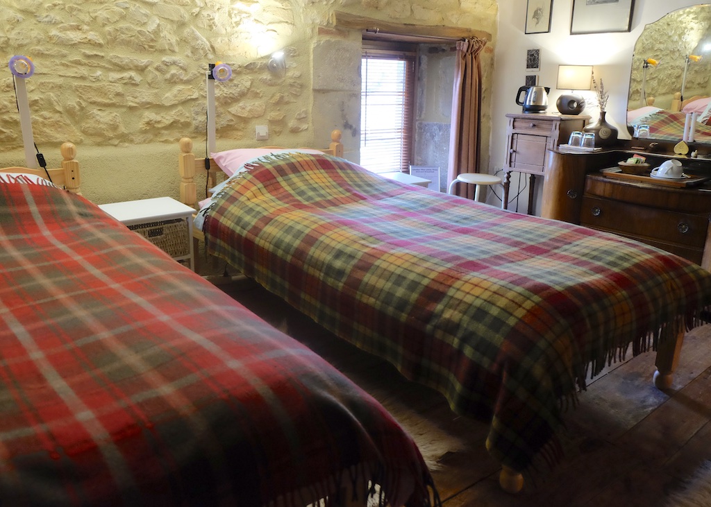 Vegetarian Bed and Breakfast En-Suite, UTLT Cellefrouin, Charente