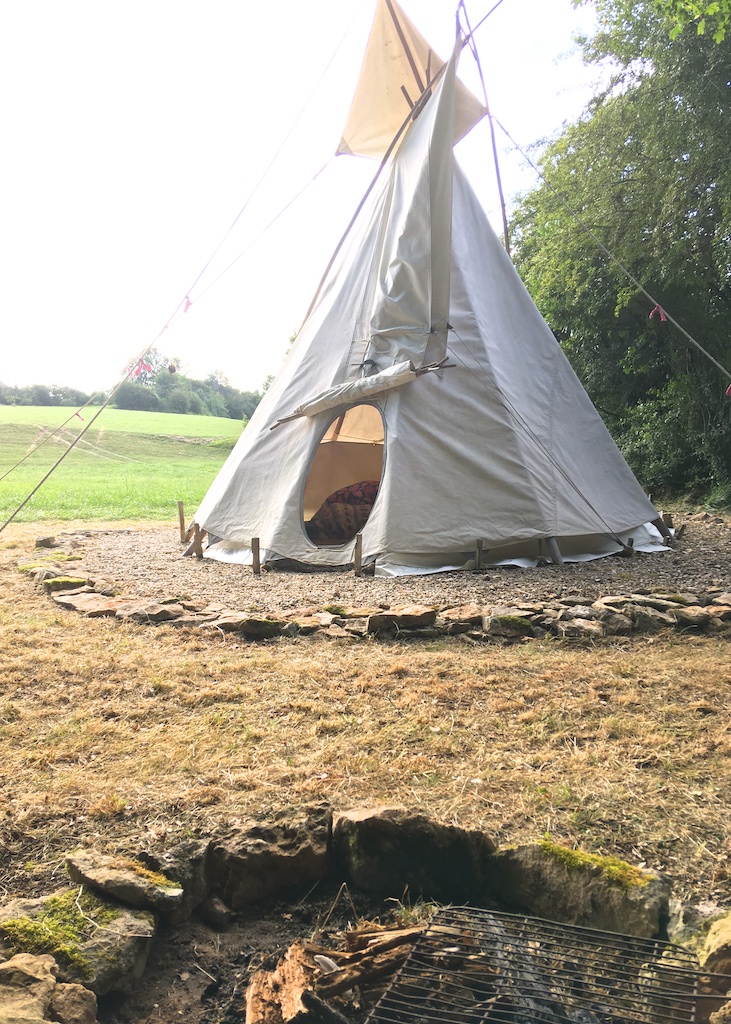 Tipi Camping, Cellefrouin, Charente