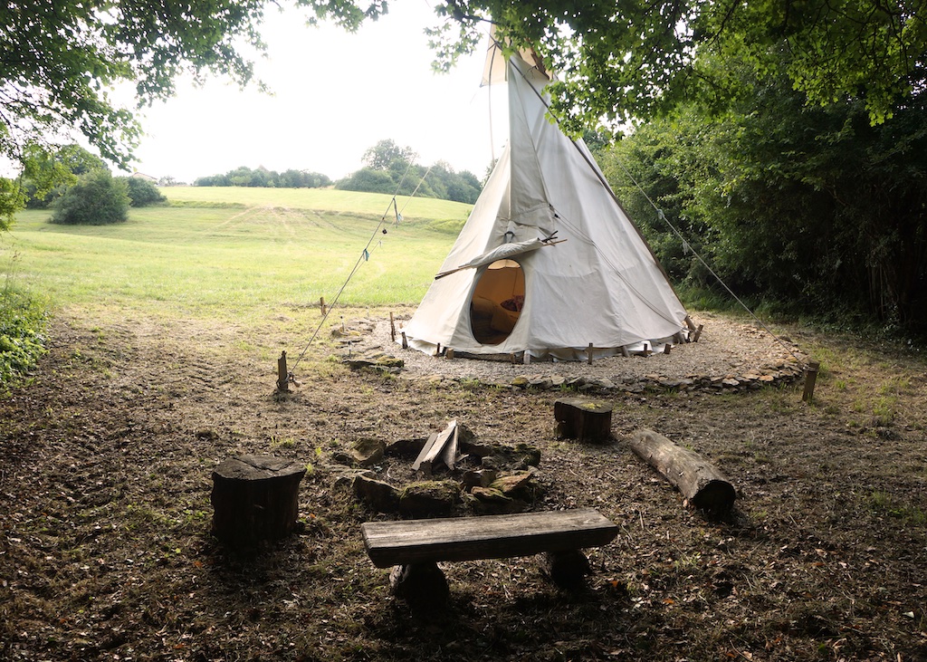 UTLT Tipi Woodland Camping, Charente
