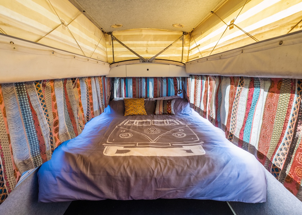 UTLT Vegetarian Vintage VW Kombi Camper Van Accommodation, Poitou-Charente