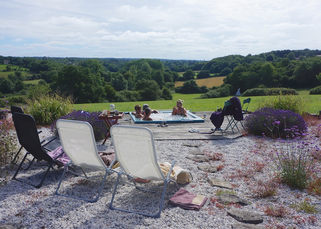 Spa Bed and Breakfast, Under The Lime Tree, Charente