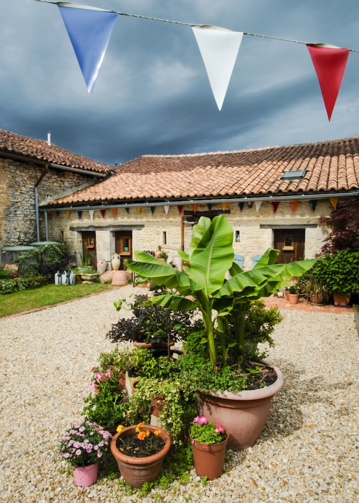 Rural Studio Gite, Bed and Breakfast, Cellefrouin, Charente