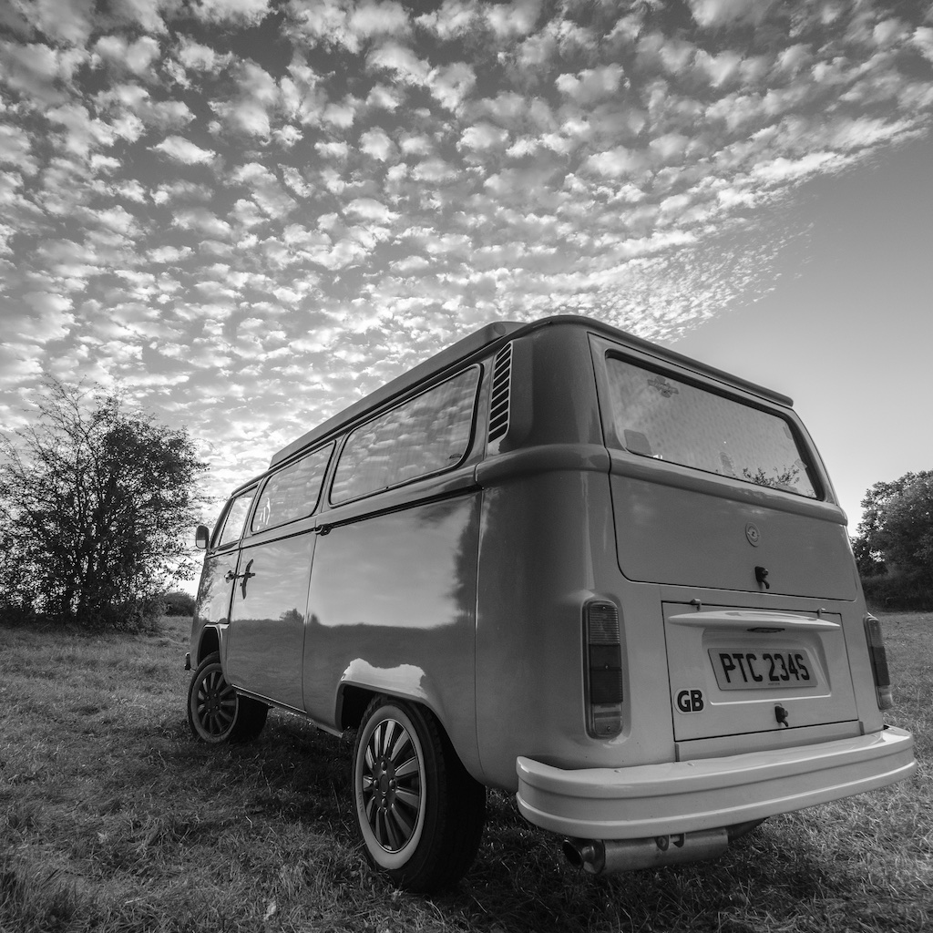 Vintage VW Kombi Accommodation - Camping at UTLT Bed and Breakfast