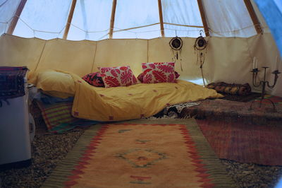 UTLT - Inside The Tipi